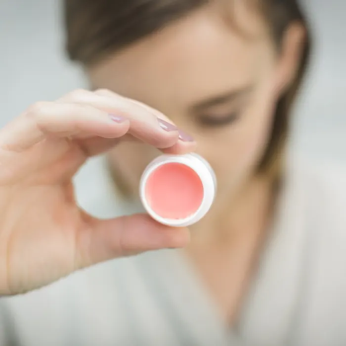 Dudak Nemlendirici Balm