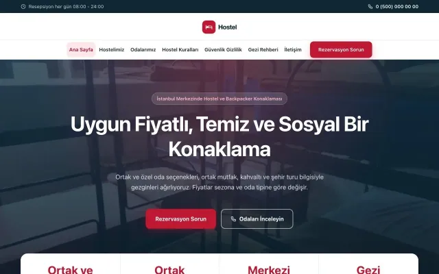 Hostel ve Backpacker için Merkez Mavi Kırmızı – Hostel ve Backpacker Web Sitesi ana sayfa görünümü