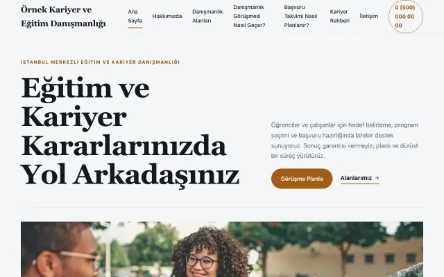 Kariyer ve Eğitim Danışmanlığı için Editoryal Mavi Turuncu – Kariyer ve Eğitim Danışmanlığı Web Sitesi ana sayfa görünümü