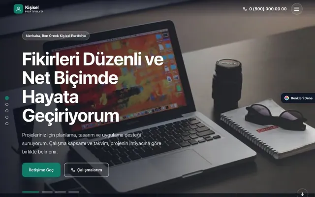 Kişisel Portfolyo için Tam Ekran Mavi Turkuaz – Kişisel Portfolyo Web Sitesi ana sayfa görünümü