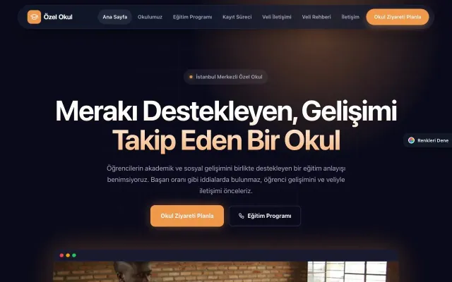 Okul için Koyu Modern Lacivert Turuncu – Okul Web Sitesi ana sayfa görünümü