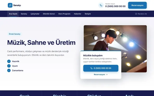 Bölünmüş Lacivert Mavi – Sanatçı ve Müzisyen Web Sitesi ana sayfa görünümü